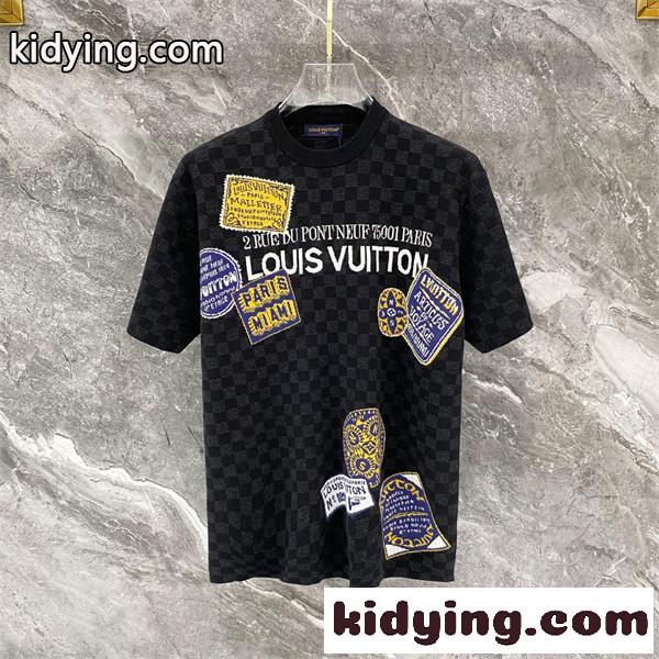 ブラック 半袖ニットTシャツ Louis Vuitton ダミエ調総柄 ルイヴィトン コピー マルチパッチ刺繍 クルーネック ロゴデザイン-0