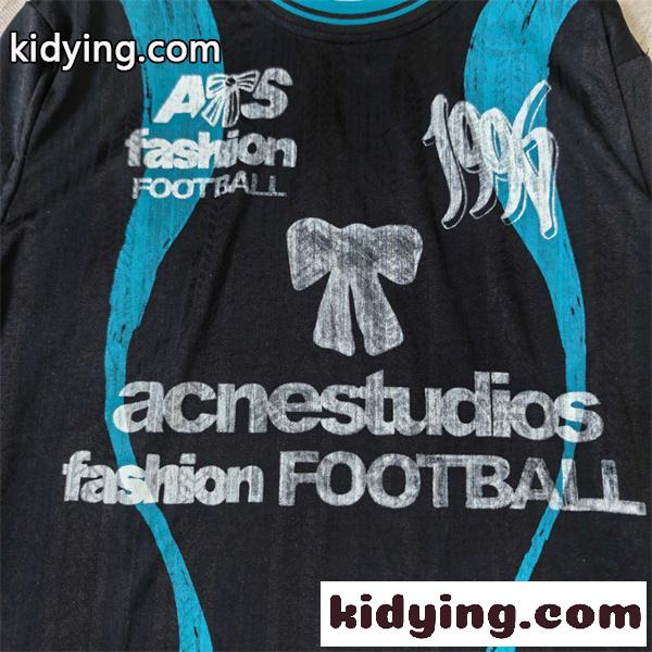 スポーツグラフィック 配色デザイン 軽やかな着用感 Acne Studios アクネストゥディオズ コピー ロングTシャツ ストリートコーデ-7