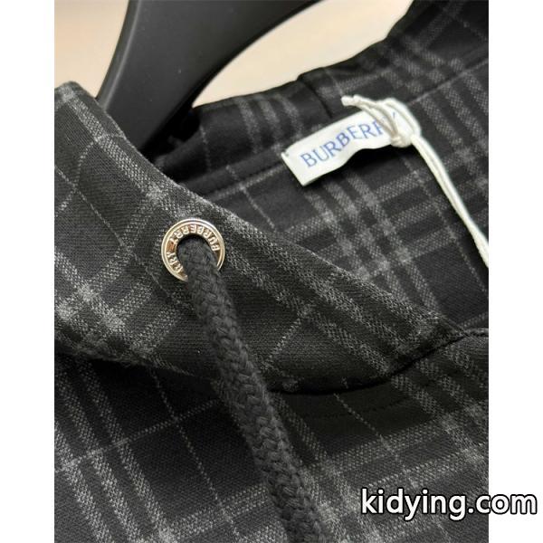 人気爆発！2025秋冬必須 ベージュ＆ブラック チェックジップパーカー バーバリー コピー BURBERRY-4