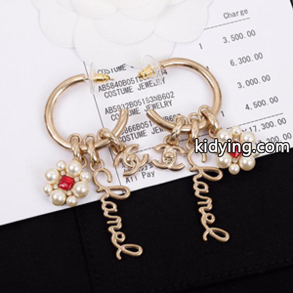 お顔周りに華を添えて CH◎NEL ブランド ピアス コピー レディース 花✿ 魅惑的な表情を醸し出し-0