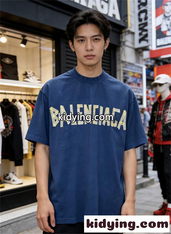 ライムイエロー 半袖Tシャツ BALENCIAGA ビッグロゴプリント バレンシアガ コピー オーバーサイズ クルーネック メンズカジュアル-1