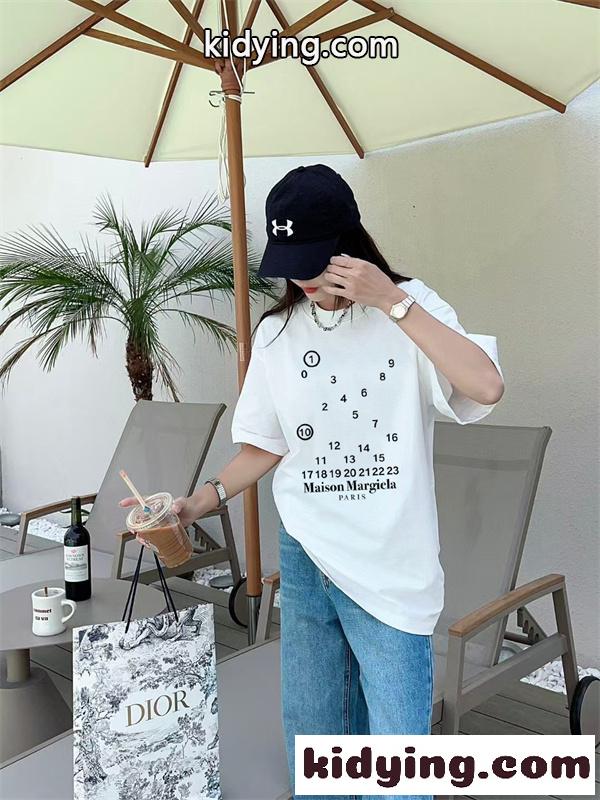 ナンバーロゴプリント ミニマルモード 人気 Maison Margiela メゾンマルジェラ コピー Tシャツ メンズ レディース-14