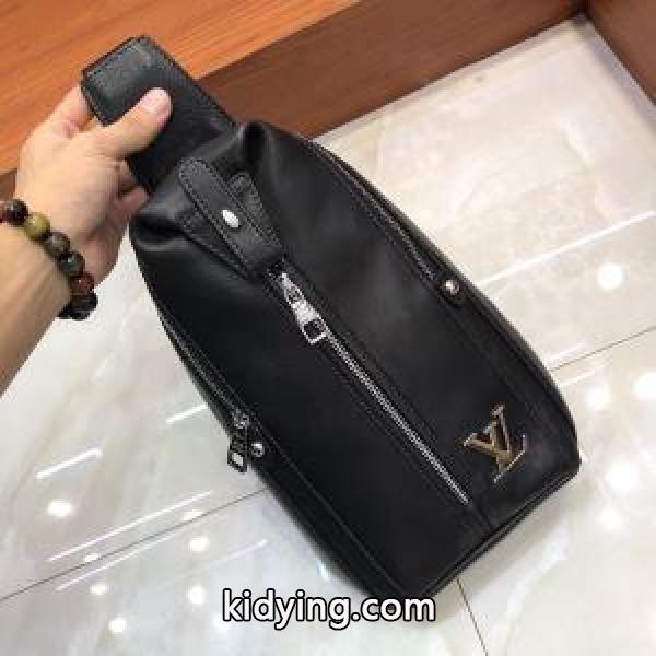 ウエストバック この秋冬に選びたいデザイン ルイ ヴィトン 2019秋冬の必需品 LOUIS VUITTON 秋冬ファッションの幅が広がる_ルイ ヴィトン LOUIS VUITTON_ブランド コピー 激安(日本最大級)-0
