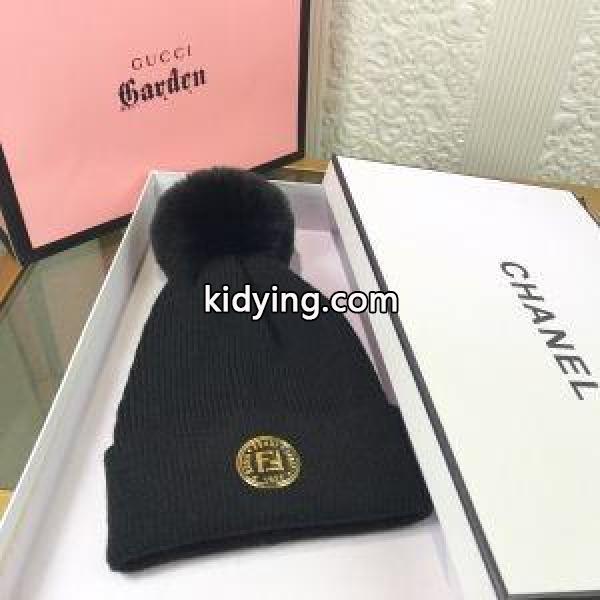 高級感演出 フェンディ FENDI 精巧な逸品 ニット帽/ニットキャップ 優等品 4色可選 上質なデザイン_フェンディ FENDI_ブランド コピー 激安(日本最大級)-0