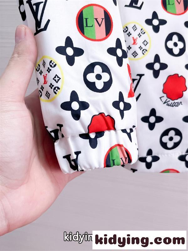 ルイヴィトン コピー セットアップ カラフル総柄 LOUIS VUITTON 防晒 UVカット 軽やか 通気性 海辺-4