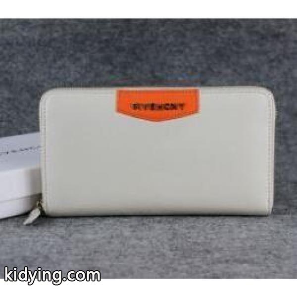 乙女ごころをくすぐるジバンシィ、Givenchyのベージュレディース長財布_ジバンシィ GIVENCHY_ブランド コピー 激安(日本最大級)-0