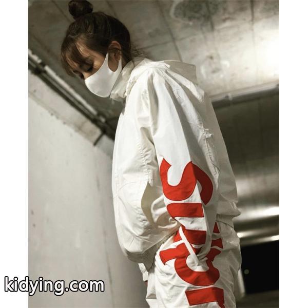 Supreme 21SS Spellout Track 白ジャケット ビッグ袖刺繍ロゴ スーパーコピー-0