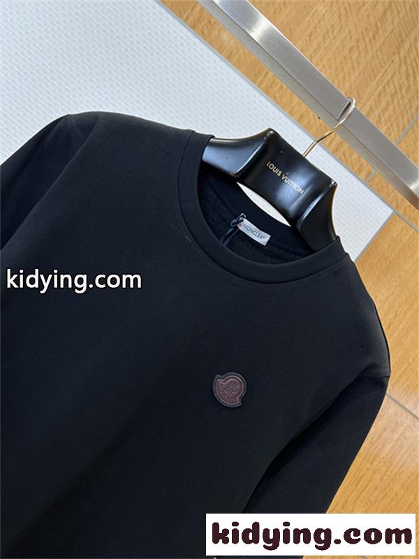 ブラック 半袖Tシャツ Moncler 胸元ミニワッペン モンクレール コピー クルーネック 無地調 メンズカジュアル-5