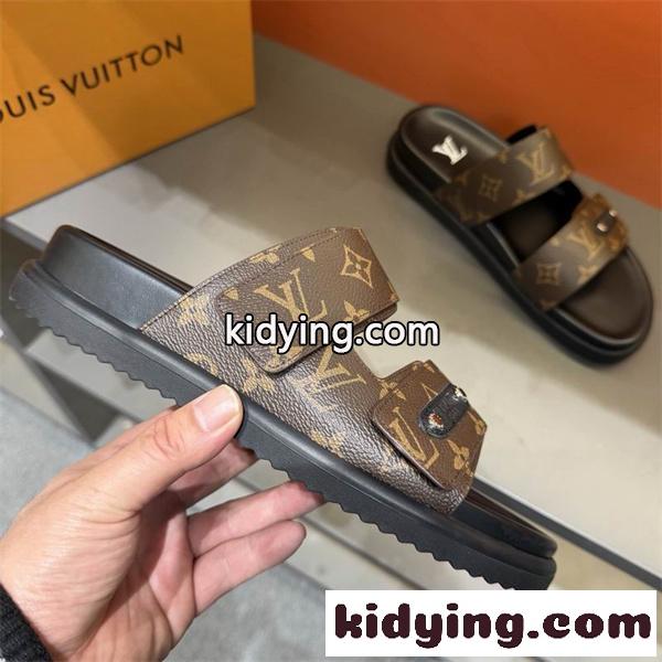 通気性抜群2026☆ルイヴィトンサンダルコピーおしゃれコーディネート履き心地LOUIS VUITTON-4
