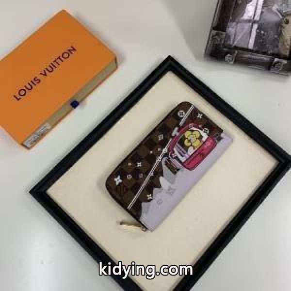 財布/ウォレット 秋冬ファッションを明るくなる ルイ ヴィトン 今年らしいトレンド感のある着こなし LOUIS VUITTON 2019秋冬におすすめ着こなし_ルイ ヴィトン LOUIS VUITTON_ブランド コピー 激安(日本最大級)-0