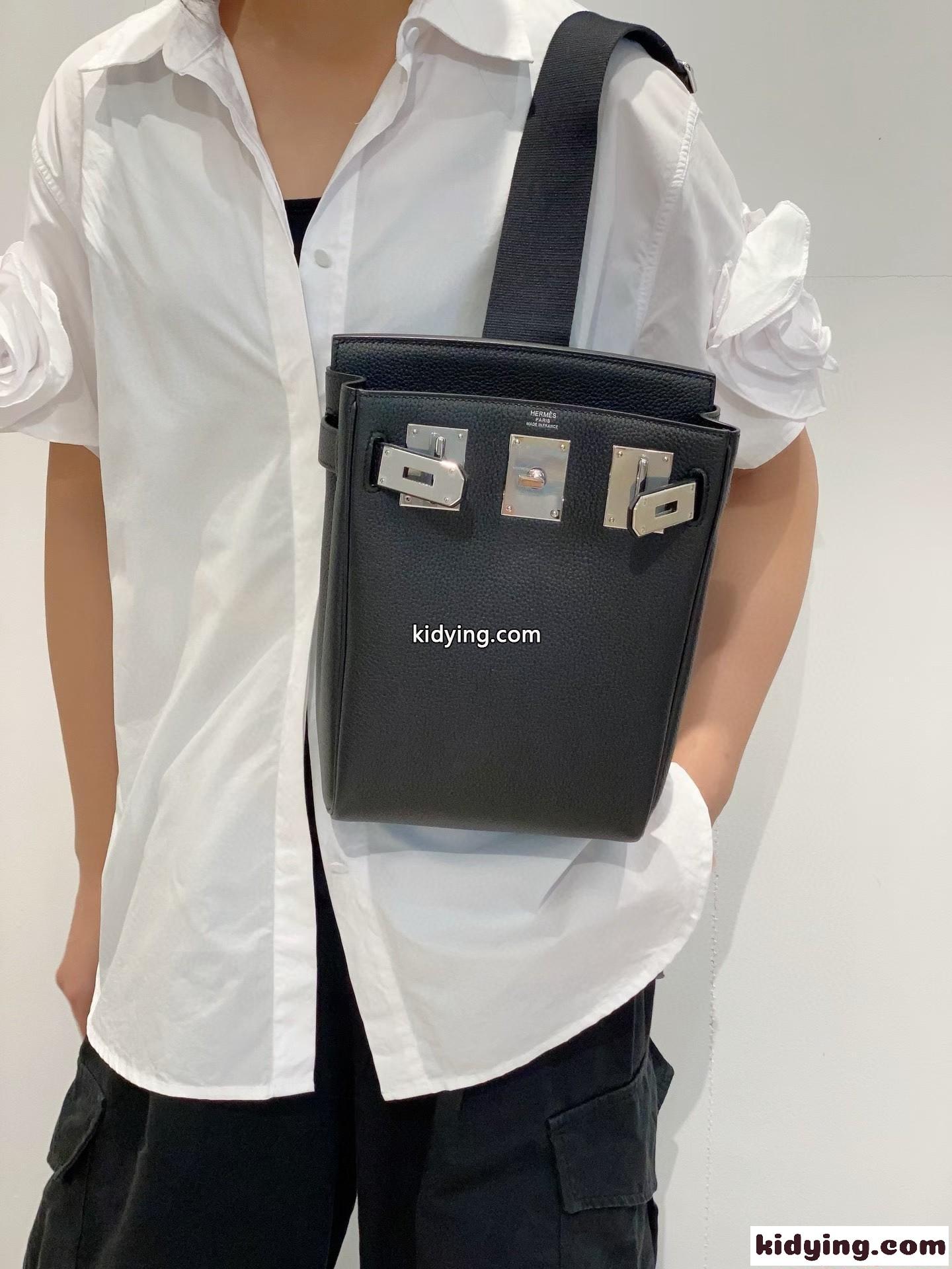 バッグ メンズ エルメス スーパーコピー ミニショルダー シンプル無地 高級感 モード系 Hermès-7