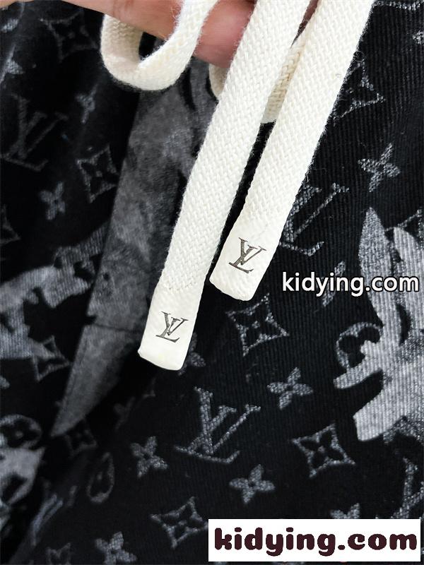 セットアップ Louis Vuitton 半袖シャツ ルイヴィトン コピー ショートパンツ ブラック 花柄 モノグラム 総柄 開襟風 リゾート-3