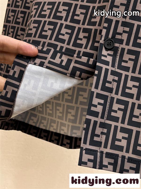 季節を感じた秋冬ファッション フェンディシャツコピー FENDI  2026秋冬の必需品_ 激安(日本最大級)-5