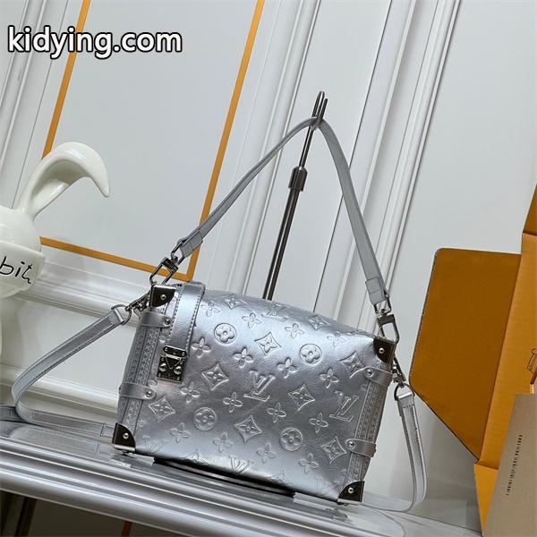 Louis Vuitton 冬の輝き シルバー 圧紋デザイン ボックス型 ルイヴィトン スーパーコピー ショルダーバッグ-0