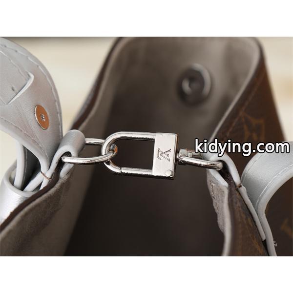 定番 LOUIS VUITTON ルイヴィトン コピー ショルダーバッグ ポーチ付き 軽量 便利-4