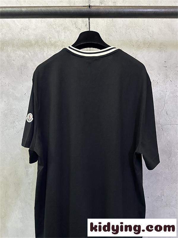 アイボリー 半袖カットソー MONCLER モンクレール コピー トリコロール襟ライン 胸元キャラクターロゴ 袖ワッペン 丸首トップス-7