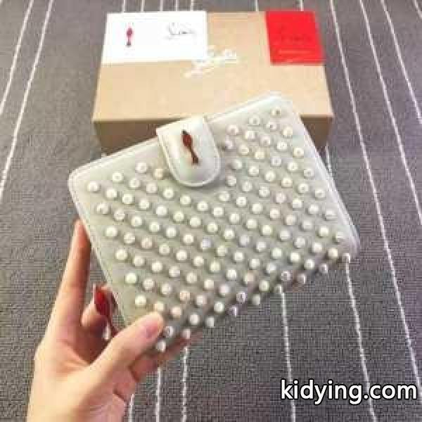 HOTお買い得ルブタン財布新作二つ折り財布パロススパイクスChristian Louboutin PAROS SPIKES-0