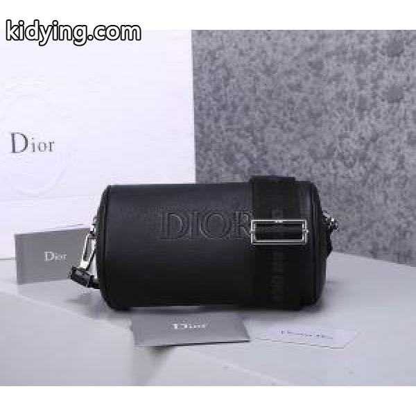 軽やかに着たい春夏コーデ ショルダーバッグ 人の心をくすぐる柄が素敵 ディオール DIOR_ディオール DIOR_ブランド コピー 激安(日本最大級)-0