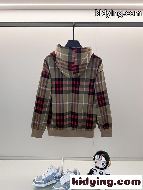 BURBERRY バーバリー コピー パーカー 起毛素材 防寒仕様 人気モデル-1