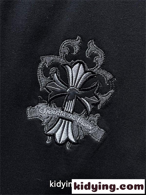 ブラック 半袖Tシャツ Chrome Hearts クロムハーツ コピー フローラルクロス背面ロゴ ゴシック英字 クルーネック ゆったりシルエット-3