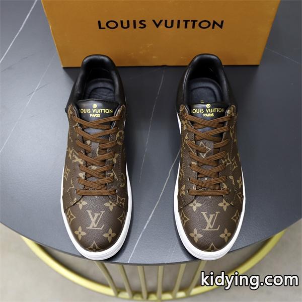 LOUIS VUITTON ルイ ヴィトンスニーカー偽物 多色使いが魅力の カジュアルシューズ 人気沸騰なアイテムブランド コピー 激安(日本最大級)-0