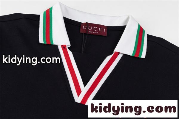 話題沸騰！GUCCI グッチ コピー 注目モデル メンズポロシャツ 半袖 Vネックデザイン-2