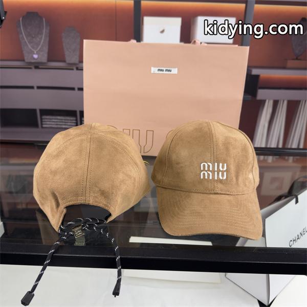 MIUMIU ミュウミュウ スーパーコピー 落ち着きカラー 大人仕様 起毛素材 キャップ 定番-4