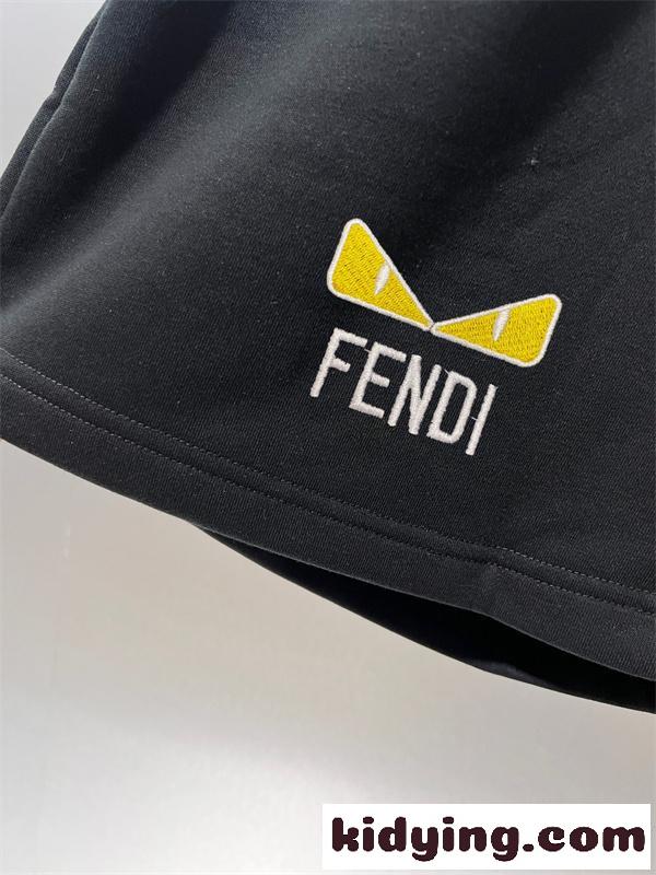 ストリートカジュアル 上質デザイン ハイエンドファッション FENDI フェンディ コピー 半袖Tシャツ 人気アイテム-7