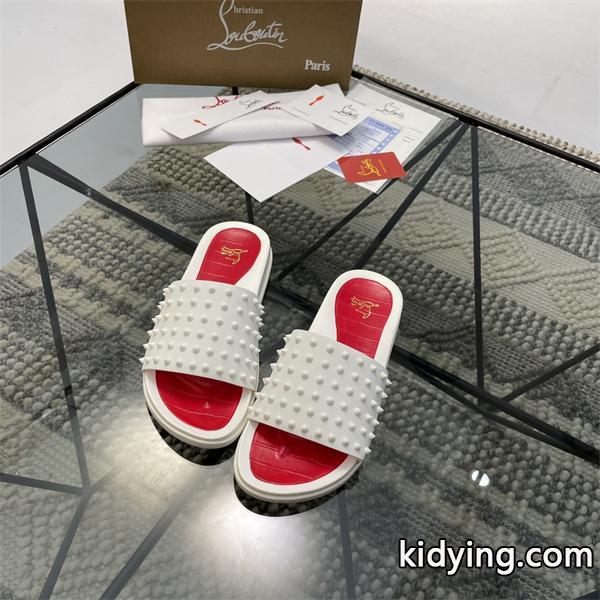 可愛らしく演出 クリスチャン・ルブタン ストラップサンダル _クリスチャンルブタン CHRISTIAN LOUBOUTIN_ブランド コピー 激安(日本最大級)-0