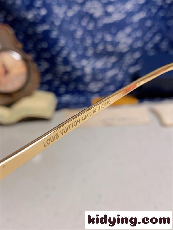 サングラス ルイヴィトン コピー レディース ハート型 ビッグフレーム 小顔効果 可愛い 個性派 UVカット Louis Vuitton-8