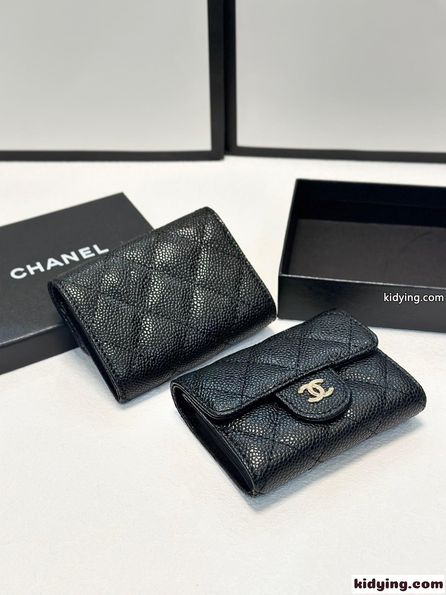 コインケース シャネル スーパーコピー ブラック レザー 小さめ ミニ財布 高級感 CHANEL-5