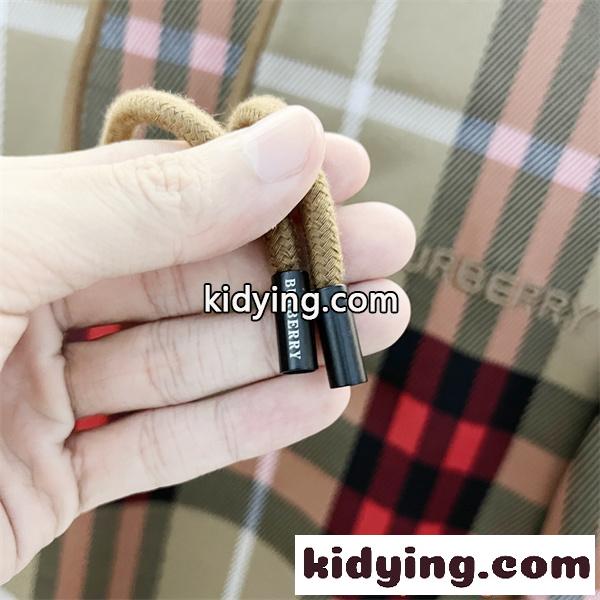 BURBERRY バーバリー コピー パーカー 起毛素材 防寒仕様 人気モデル-5
