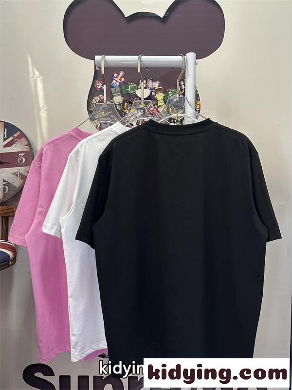 MIUMIU 可愛い Tシャツ ブラック ミュウミュウ コピー 半袖 ビッグロゴ 韓国風 カジュアル 存在感抜群-1