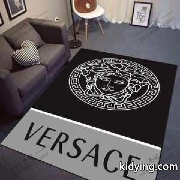 2019春夏の大注目トレンド ラグカーペット ヴェルサーチVERSACE 幅広くコーディネートしやすい 強力な滑り止め付き_ヴェルサーチ VERSACE_ブランド コピー 激安(日本最大級)-0