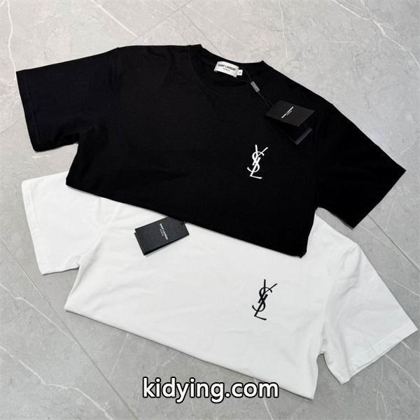 今年らしいトレンド感のある着こなしSaint Laurent サンローランTシャツ コピー ブランド コピー 激安(日本最大級)-0