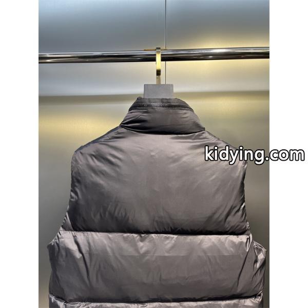 入手困難 2026新作必須 ダウンベスト 高級感 保温 MONCLER モンクレール コピー-4