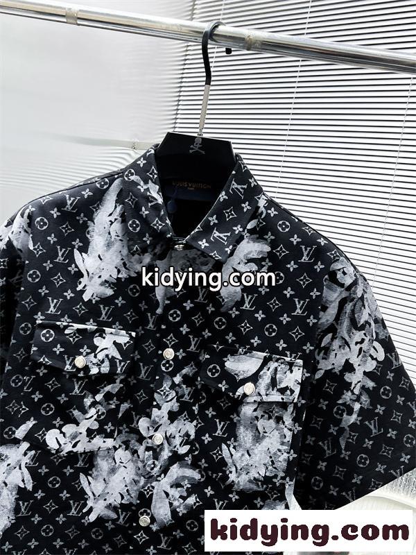 セットアップ Louis Vuitton 半袖シャツ ルイヴィトン コピー ショートパンツ ブラック 花柄 モノグラム 総柄 開襟風 リゾート-6
