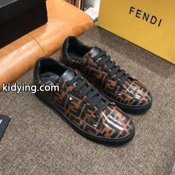 春夏大活躍人気アイテム FENDI フェンディ カジュアルシューズ 3色可選 人気のブランドのアイテム2019_フェンディ FENDI_ブランド コピー 激安(日本最大級)-1