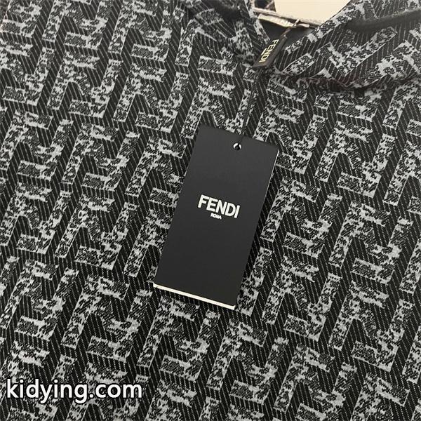 高級感溢れる 上質パーカー 大人カジュアル 2026新作 FENDI フェンディ コピー-4