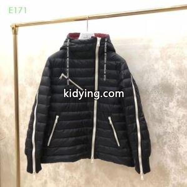 動きやすく楽チンなスタイル モンクレール MONCLER ダウンジャケット メンズ ショルダーライン3色可選 2019秋冬の必需品_モンクレール MONCLER_ブランド コピー 激安(日本最大級)-0