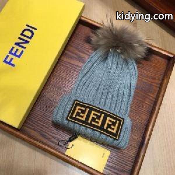 4色可選 魅力の フェンディファッションな一品 FENDI ニット帽/ニットキャップ 気に入った商品_フェンディ FENDI_ブランド コピー 激安(日本最大級)-1