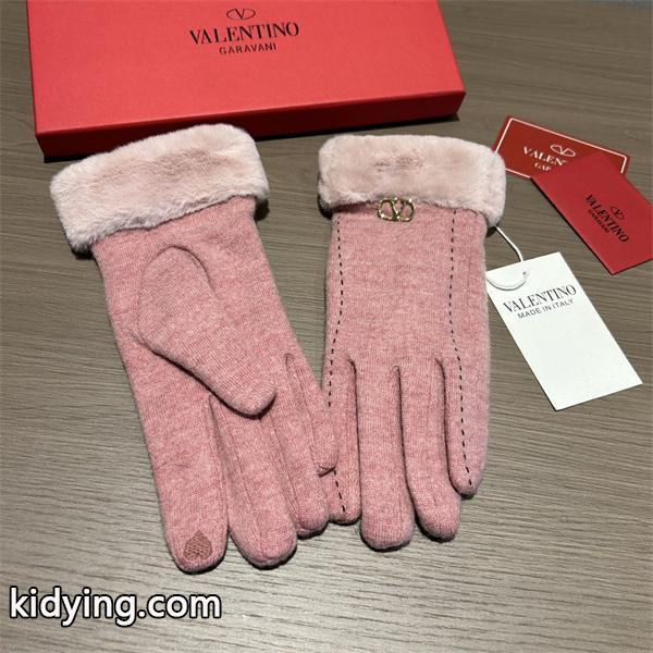 ブラック ファーカフス V ロゴ 手袋 ヴァレンティーノ Valentino コピー 秋冬 温か 上品 トレンド-5