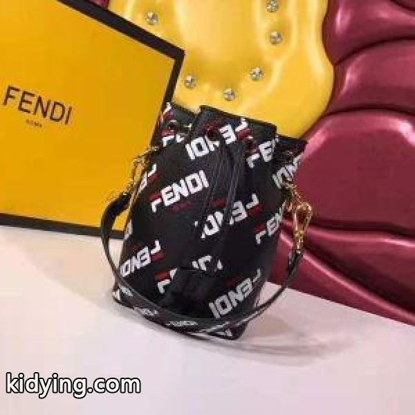 新色登場 フェンディ FENDI 2018新品セール ショルダーバッグ 2色可選 オンラインストア_フェンディ FENDI_ブランド コピー 激安(日本最大級)-0