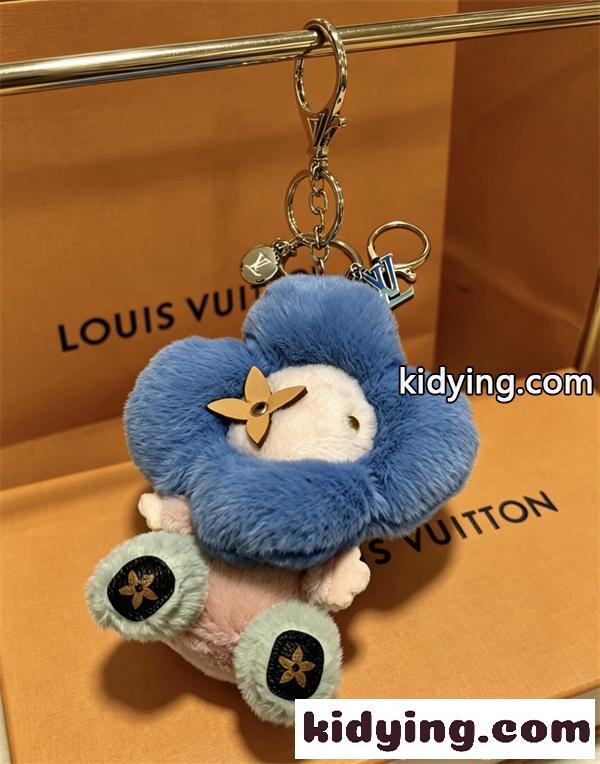 芸能人愛用2026トレンドルイビトンキーホルダーコピーAnger Forestシリーズ人気LOUIS VUITTON-4