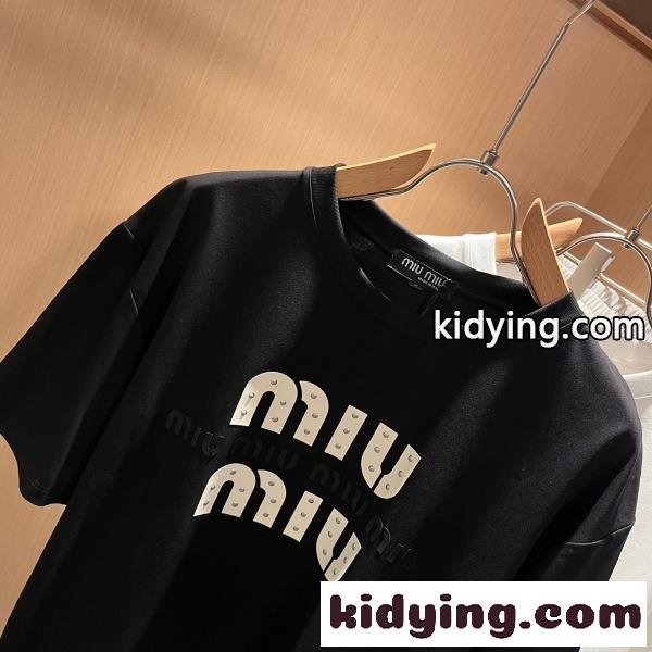 2026新作 MIUMIU ミュウミュウ コピー ロゴプリント 半袖Tシャツ メンズ クルーネック ブラック オーバーサイズ ストリート カジュアル-3