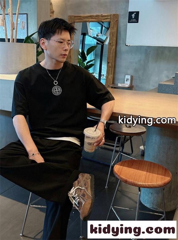 STONE ISLAND ストーンアイランド 偽物 Tシャツ 半袖 ワンポイント ロゴT クルーネック ホワイト 2026新作-4