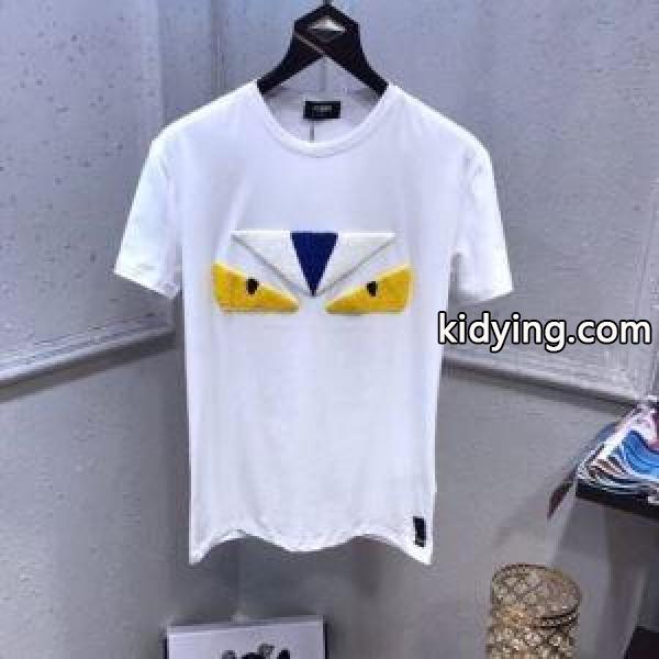 人気アイテムも同時にチェック 2色可選 最新トレンド2019年春夏コレクション 半袖Tシャツ 着回し力抜群のシンプル フェンディ新品は継続して大人気 FENDI_フェンディ FENDI_ブランド コピー 激安(日本最大級)-1