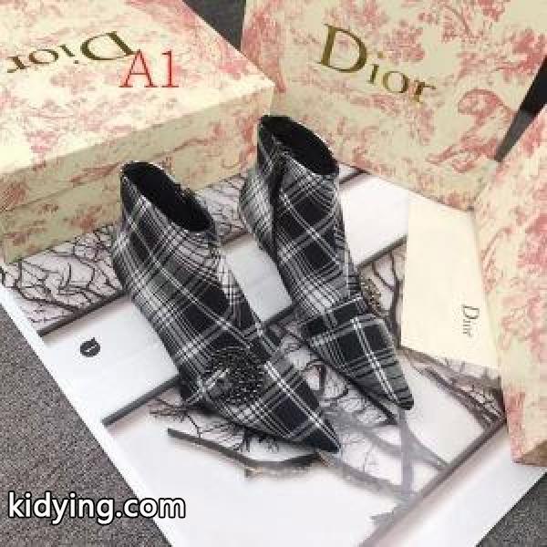 ディオール 落ち着いた秋冬ファッションを楽しむ 2色可選 DIOR 普段使いもオフィスもOK レザーブーツ 秋に着回しやすい_ディオール DIOR_ブランド コピー 激安(日本最大級)-0