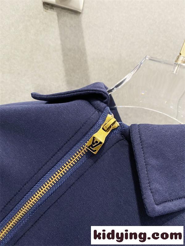 2026ss春夏 ☆☆ルイヴィトンセットアップコピー LOUIS VUITTONコットン100% 半袖Tシャツ&ショーツ カジュアル-4
