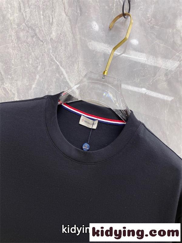 2026新作 レタリングロゴ グローブモチーフ フロント映え 都会的セレクト MONCLER モンクレール コピー 半袖Tシャツ-6